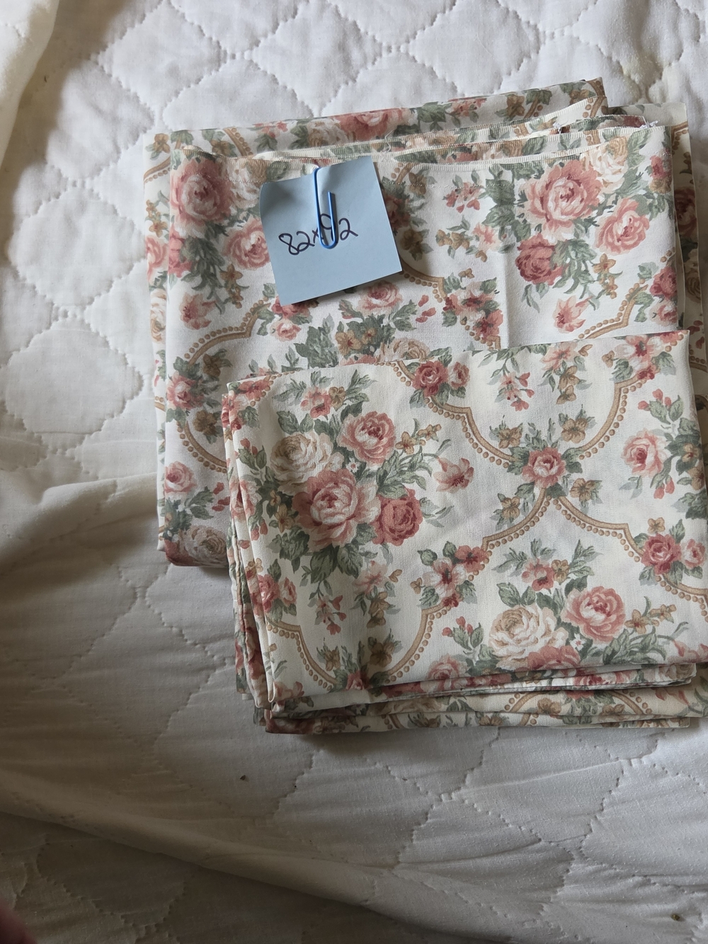 Floral Rose Print Sheet Set in Cream and Pink - Picture 3 of 3